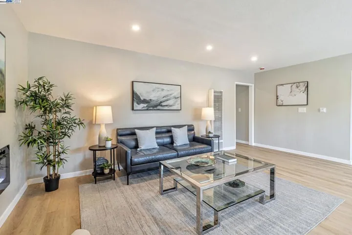 2735 Somerset Avenue, Castro Valley, California 94546