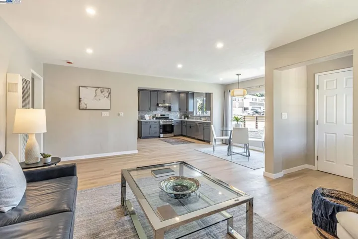 2735 Somerset Avenue, Castro Valley, California 94546