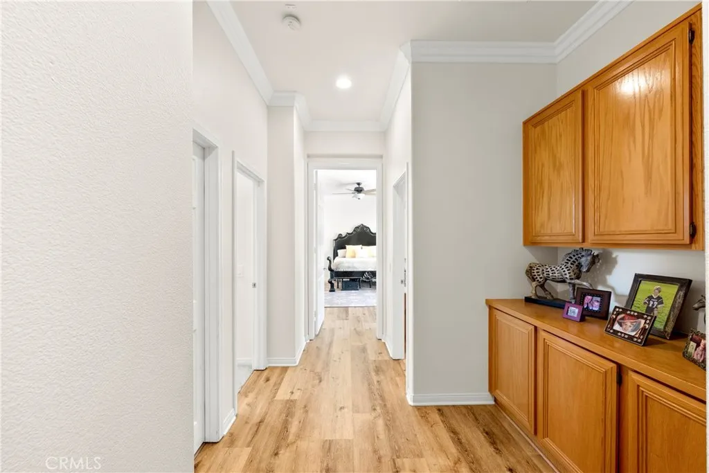 42302 Oregon Trail, Murrieta, California 92562 home-pic-37