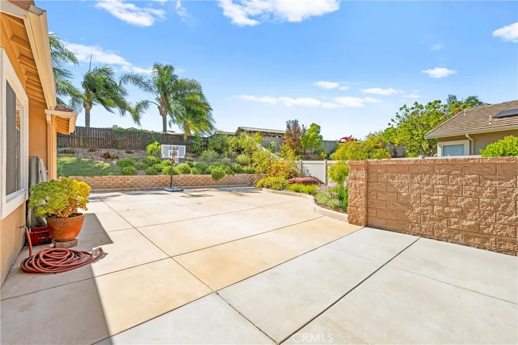 42302 Oregon Trail, Murrieta, California 92562 home-pic-67