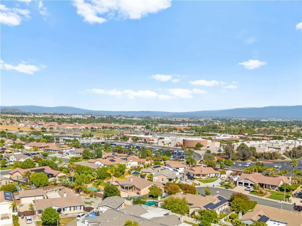 42302 Oregon Trail, Murrieta, California 92562 home-pic-73