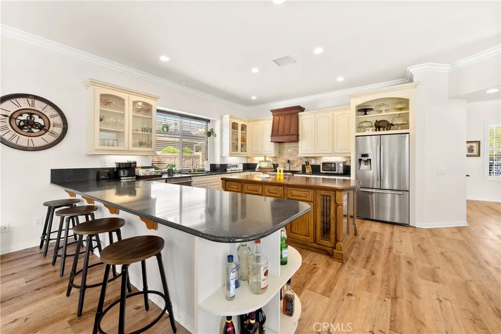 42302 Oregon Trail, Murrieta, California 92562 home-pic-20