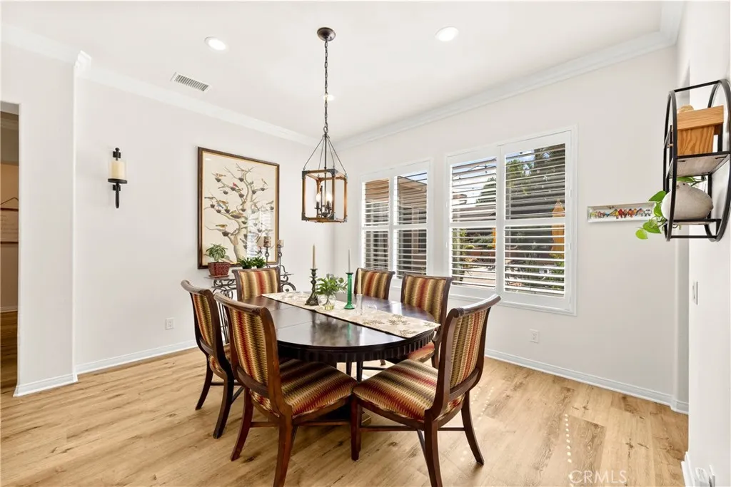 42302 Oregon Trail, Murrieta, California 92562 home-pic-27