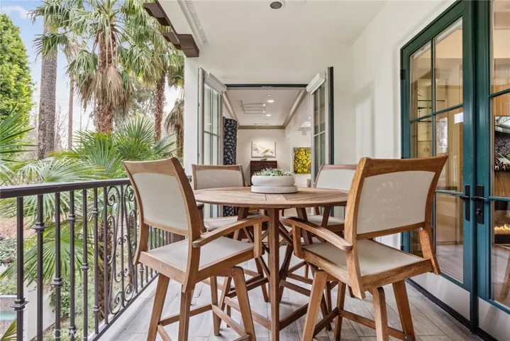 200 S Orange Grove Boulevard 206, Pasadena, California 91105