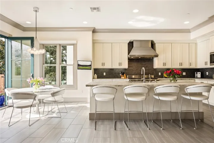 200 S Orange Grove Boulevard 206, Pasadena, California 91105