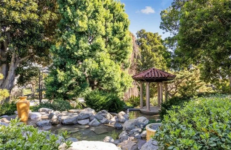 200 S Orange Grove Boulevard 206, Pasadena, California 91105