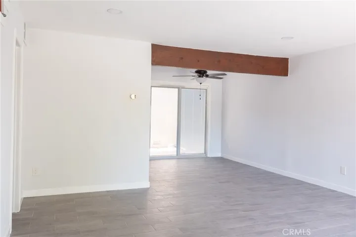 9551 Sepulveda Boulevard 4, North Hills, California 91343