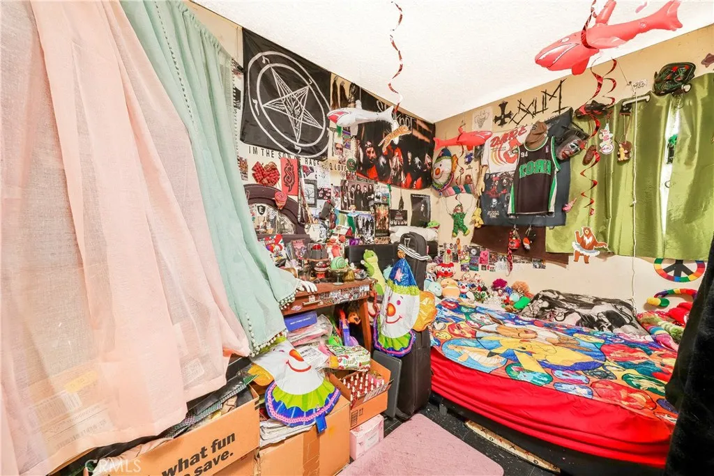 333 W D Street, Wilmington, California 90744 home-pic-42