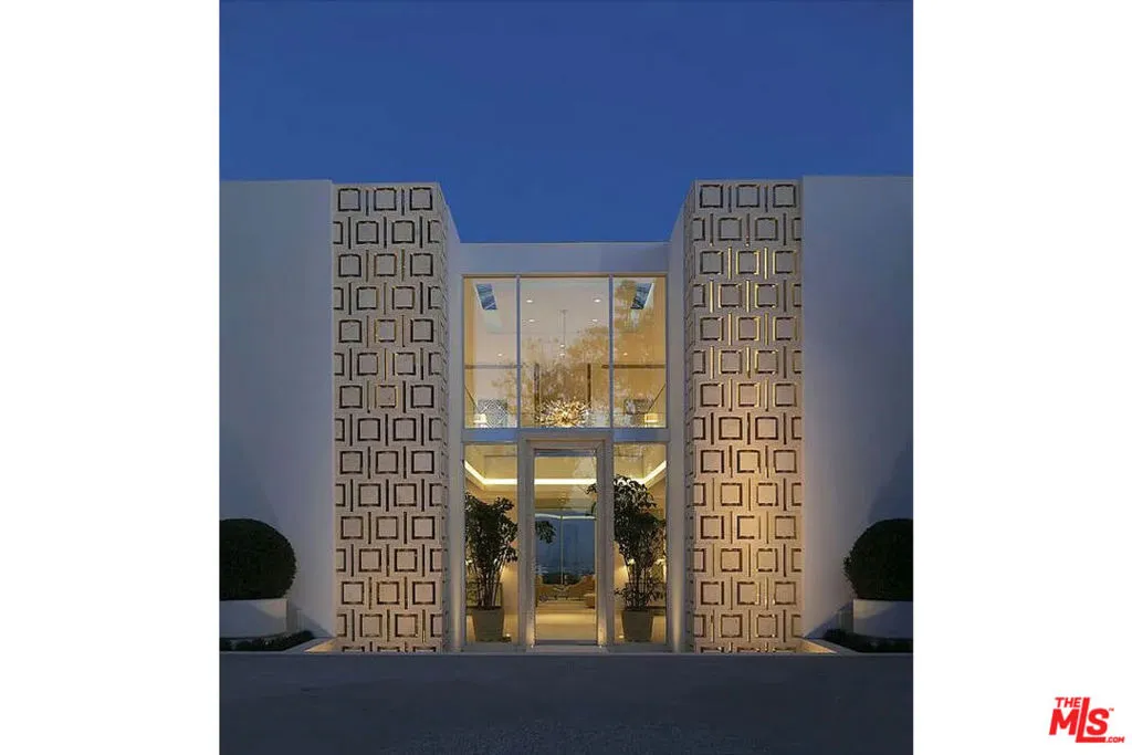 1500 Gilcrest Drive, Beverly Hills, California 90210 home-pic-18