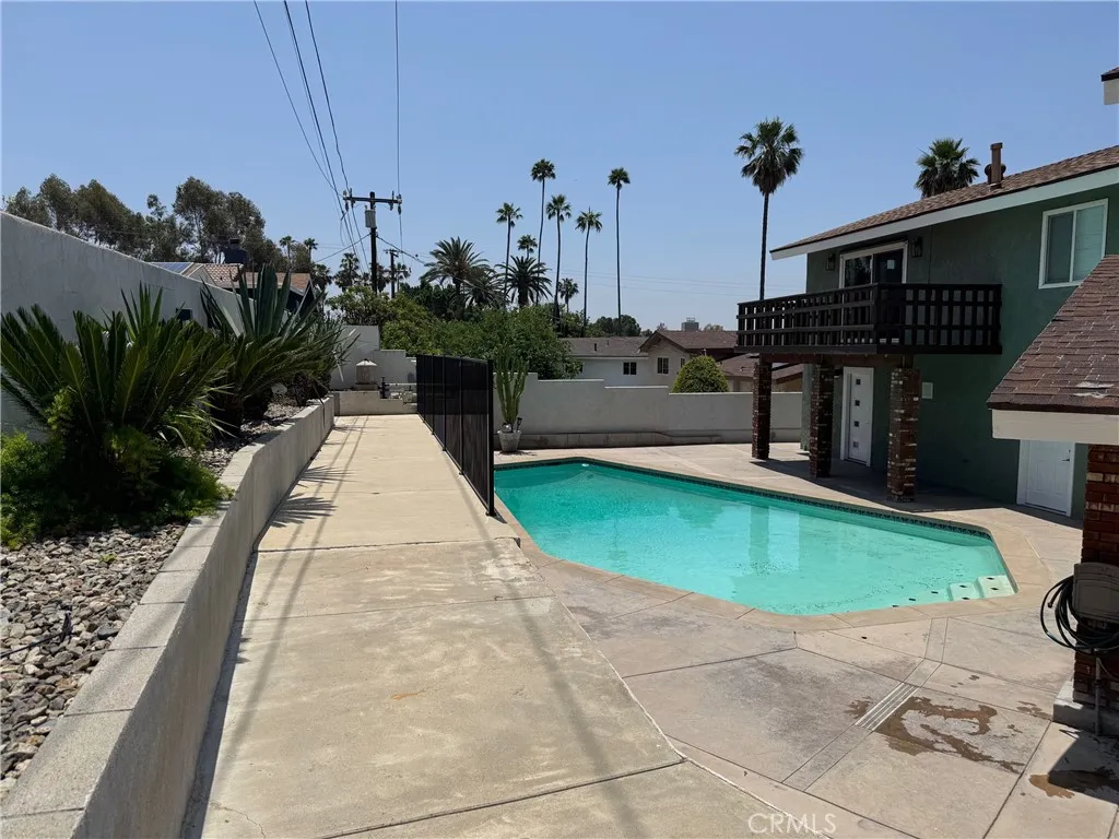 5431 Monte Drive, San Bernardino, California 92404 home-pic-5
