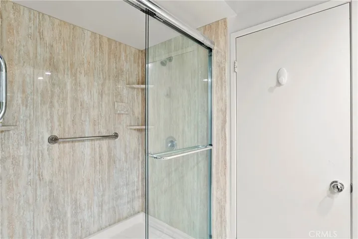 Primary Ensuite Bath's Walk-in Shower