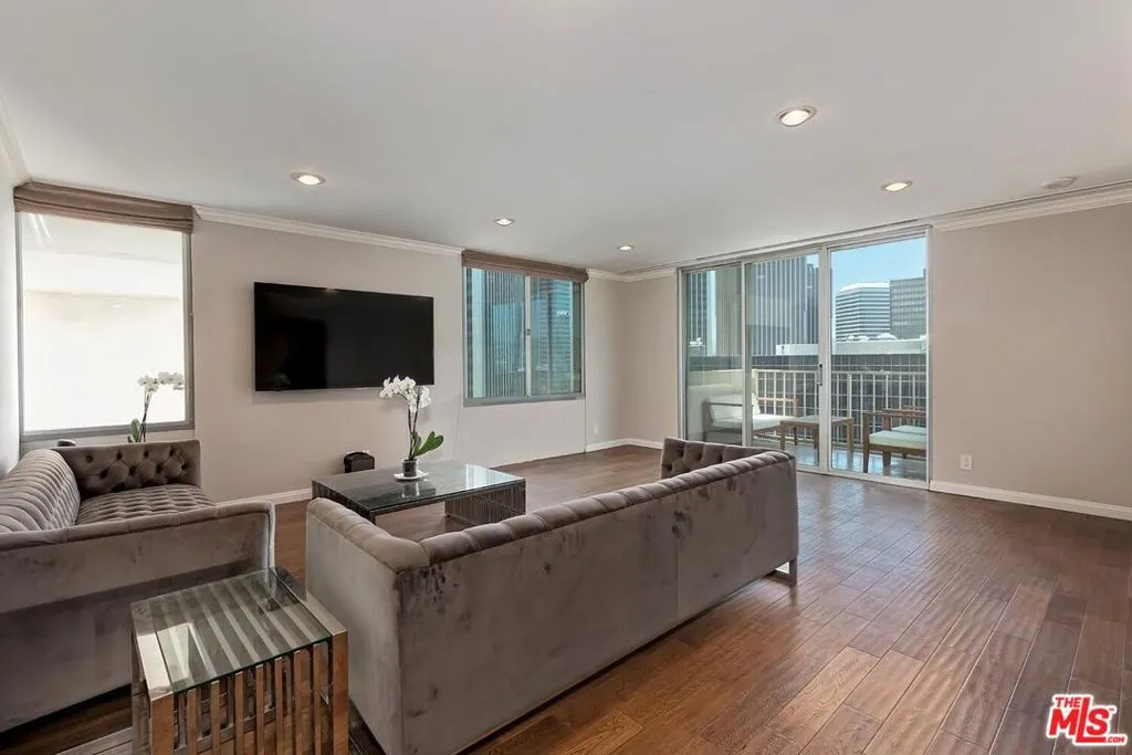 2160 Century Park East 1201, Los Angeles, California 90067 home-pic-1