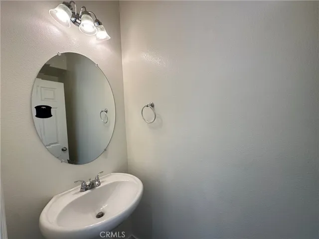712 Ash Lane, Pomona, California 91767