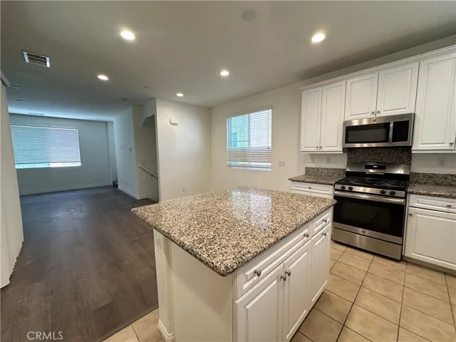 712 Ash Lane, Pomona, California 91767