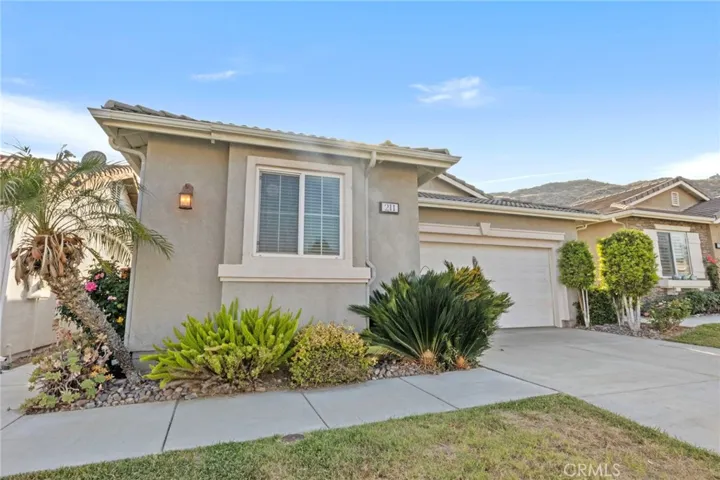 211 Furyk Way, Hemet, California 92545