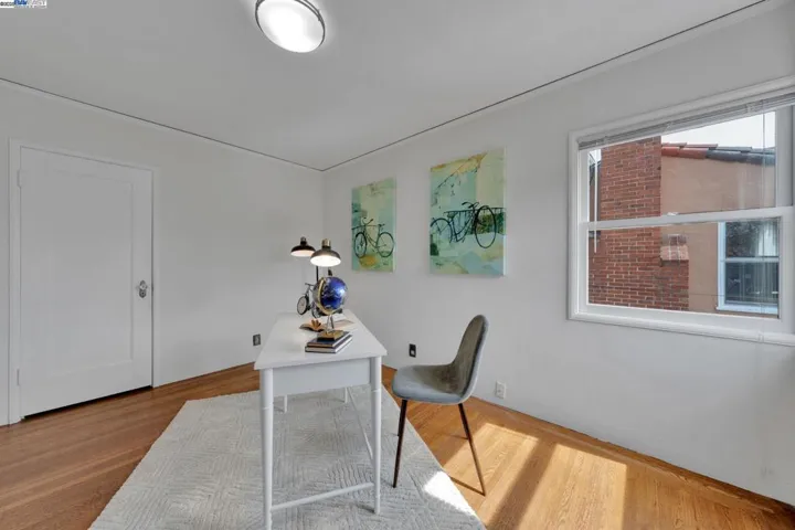 3016 Hyde St, Oakland, California 94601