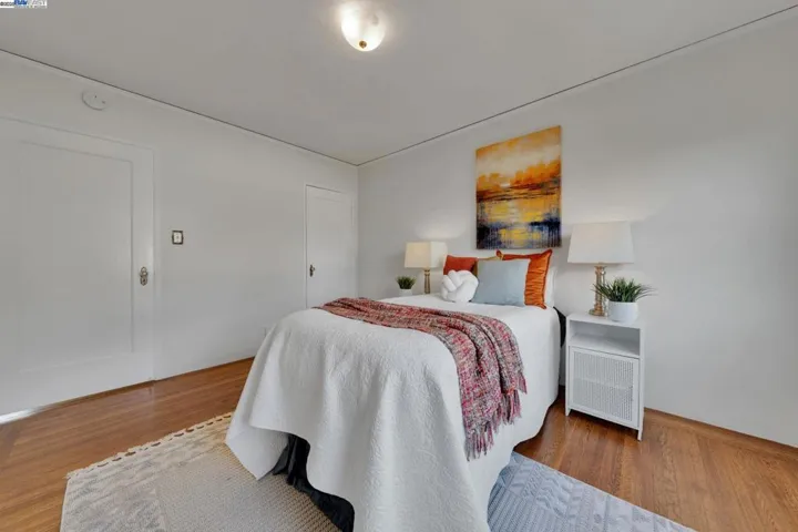 3016 Hyde St, Oakland, California 94601