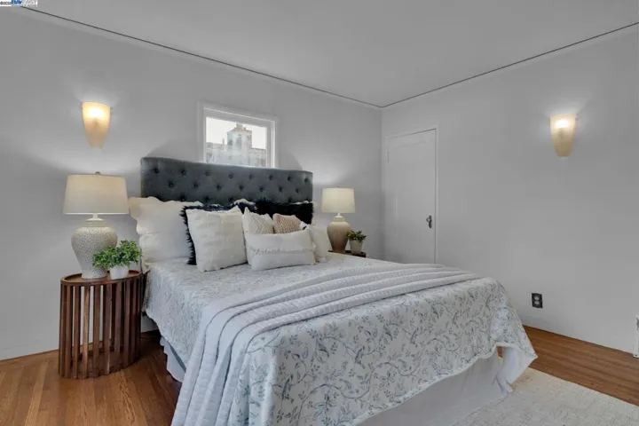 3016 Hyde St, Oakland, California 94601