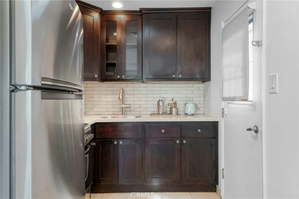 2404 Ocean Park Blvd, Santa Monica, California 90405 home-pic-17