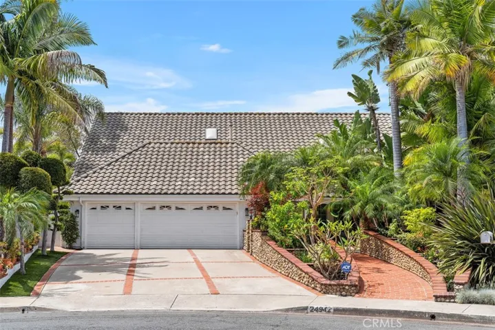 24942 Grissom Road, Laguna Hills, California 92653