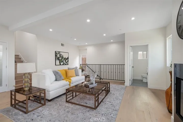 4850 Buchanan, Los Angeles, California 90042