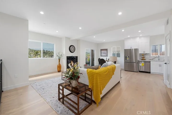 4850 Buchanan, Los Angeles, California 90042