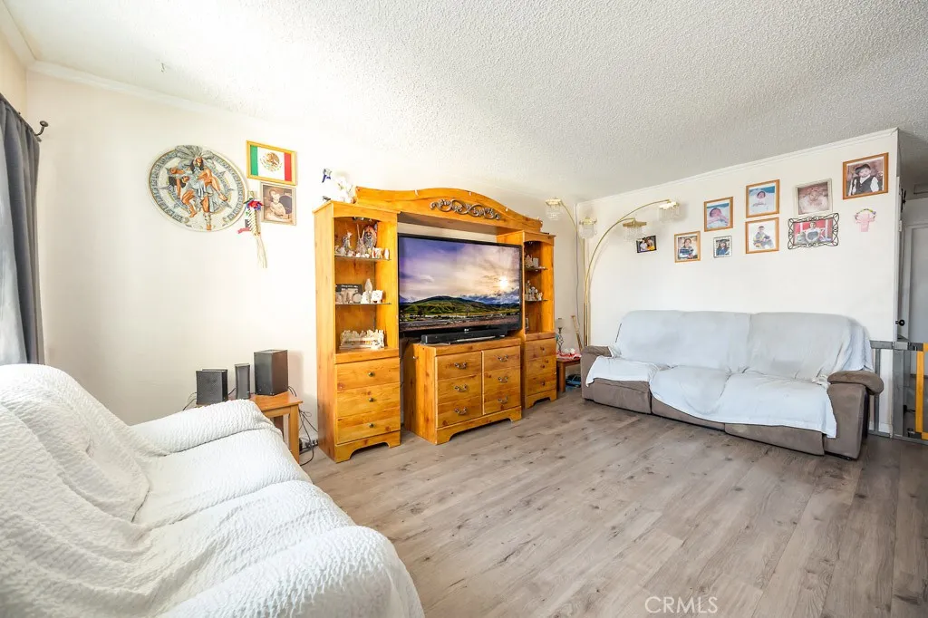 25899 Baylor Way, Hemet, California 92544 home-pic-1