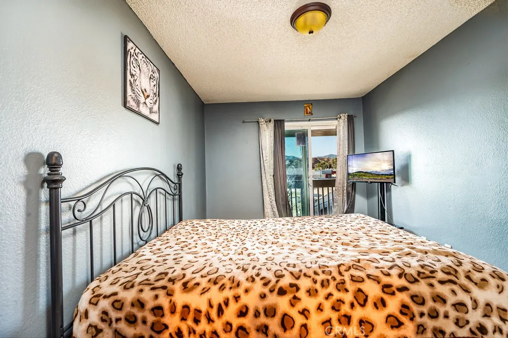 25899 Baylor Way, Hemet, California 92544 home-pic-15