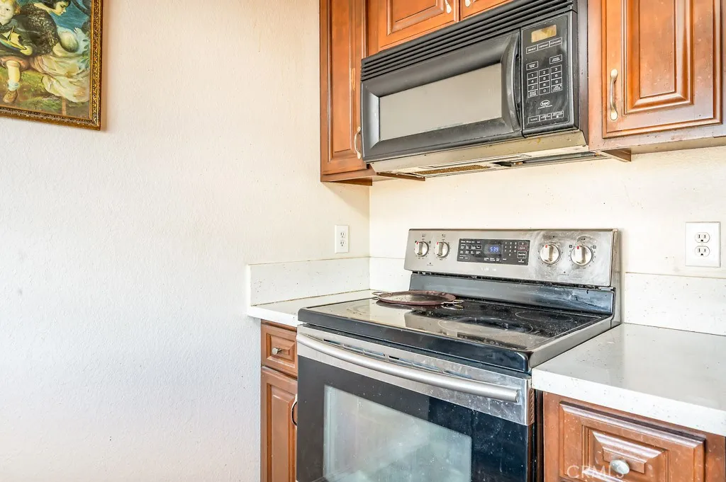 25899 Baylor Way, Hemet, California 92544 home-pic-8