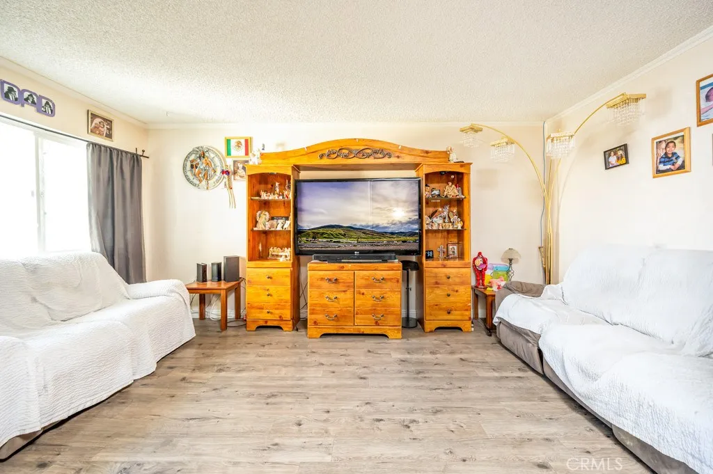 25899 Baylor Way, Hemet, California 92544 home-pic-3