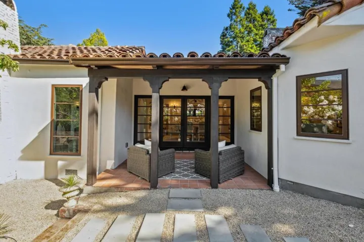 138 Valdeflores Drive, Burlingame, California 94010