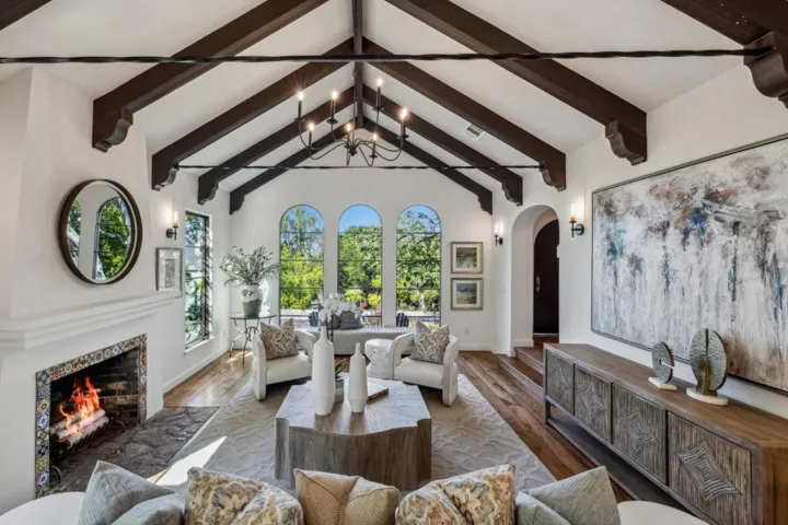 138 Valdeflores Drive, Burlingame, California 94010