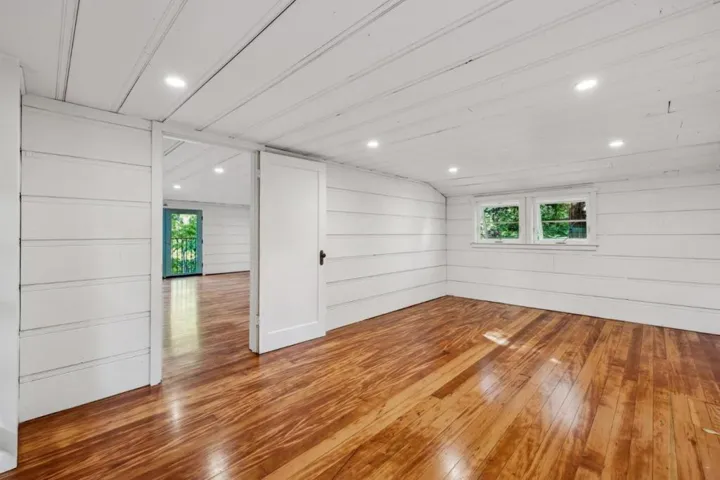 138 Valdeflores Drive, Burlingame, California 94010