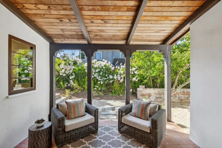 138 Valdeflores Drive, Burlingame, California 94010