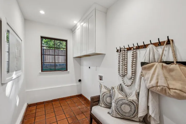138 Valdeflores Drive, Burlingame, California 94010