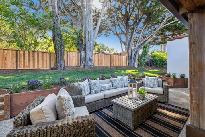 138 Valdeflores Drive, Burlingame, California 94010
