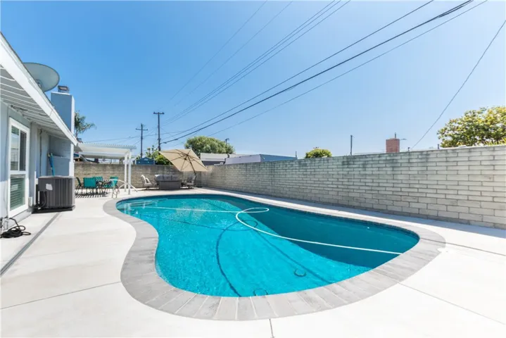 8195 Valley View Street, Buena Park, California 90620