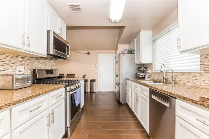 8195 Valley View Street, Buena Park, California 90620