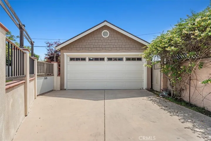 7858 Bleriot Avenue, Los Angeles, California 90045