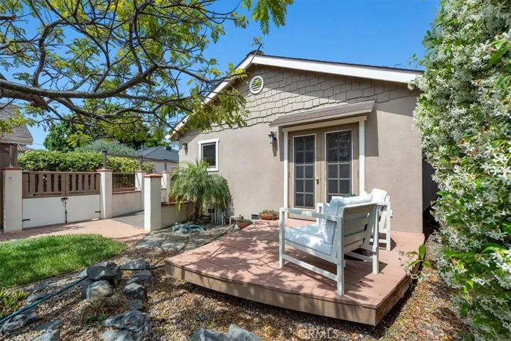 7858 Bleriot Avenue, Los Angeles, California 90045