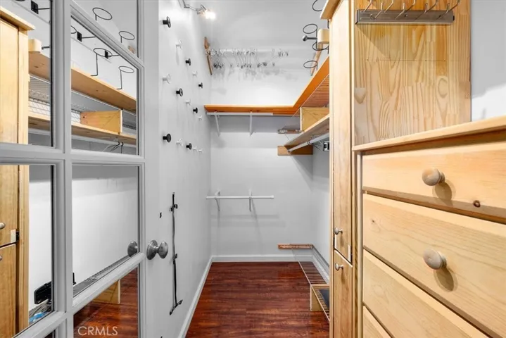 7858 Bleriot Avenue, Los Angeles, California 90045