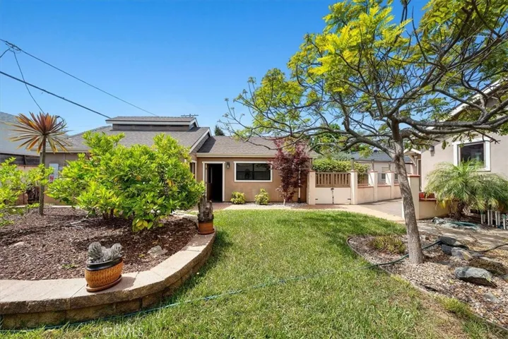 7858 Bleriot Avenue, Los Angeles, California 90045