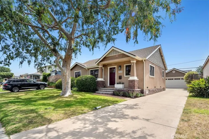 7858 Bleriot Avenue, Los Angeles, California 90045