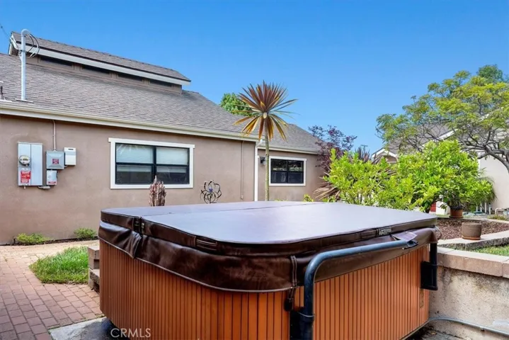 7858 Bleriot Avenue, Los Angeles, California 90045