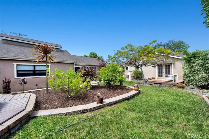 7858 Bleriot Avenue, Los Angeles, California 90045