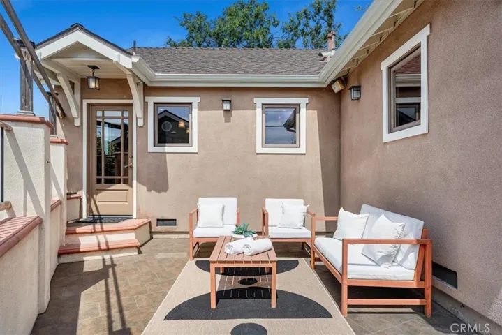 7858 Bleriot Avenue, Los Angeles, California 90045