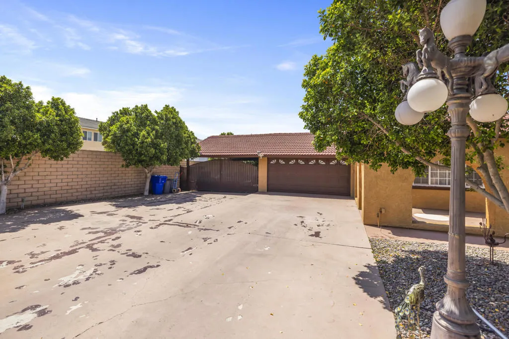 7858 Sherry Lane, Jurupa Valley, California 92509 home-pic-8