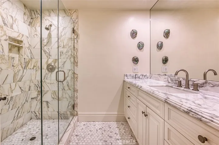 1155 Katella Street, Laguna Beach, California 92651