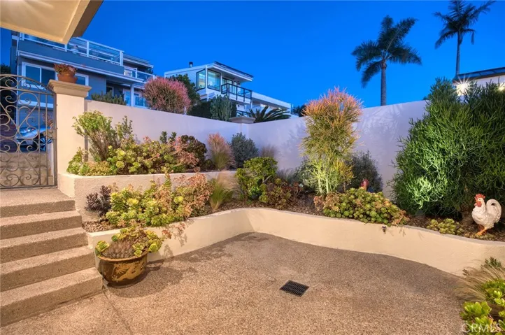 1155 Katella Street, Laguna Beach, California 92651