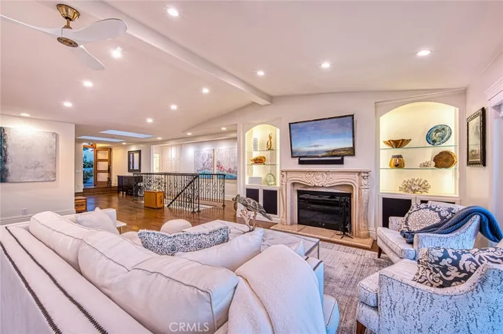 1155 Katella Street, Laguna Beach, California 92651